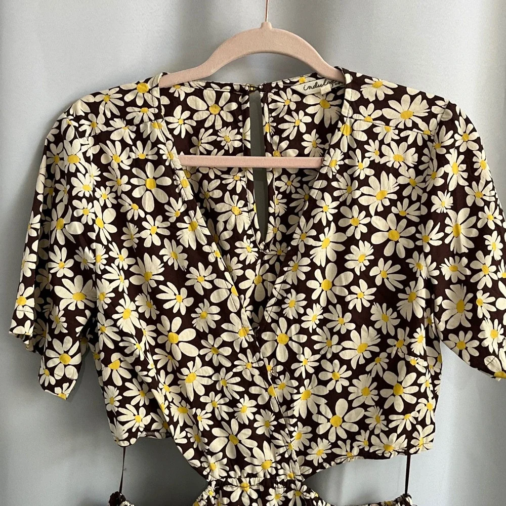Indulge In Style Brown Daisy Floral Cut-Out Mini Dress Womens Large V-Neck Retro